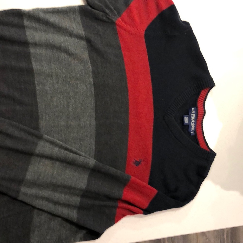 Polo-sweater-large